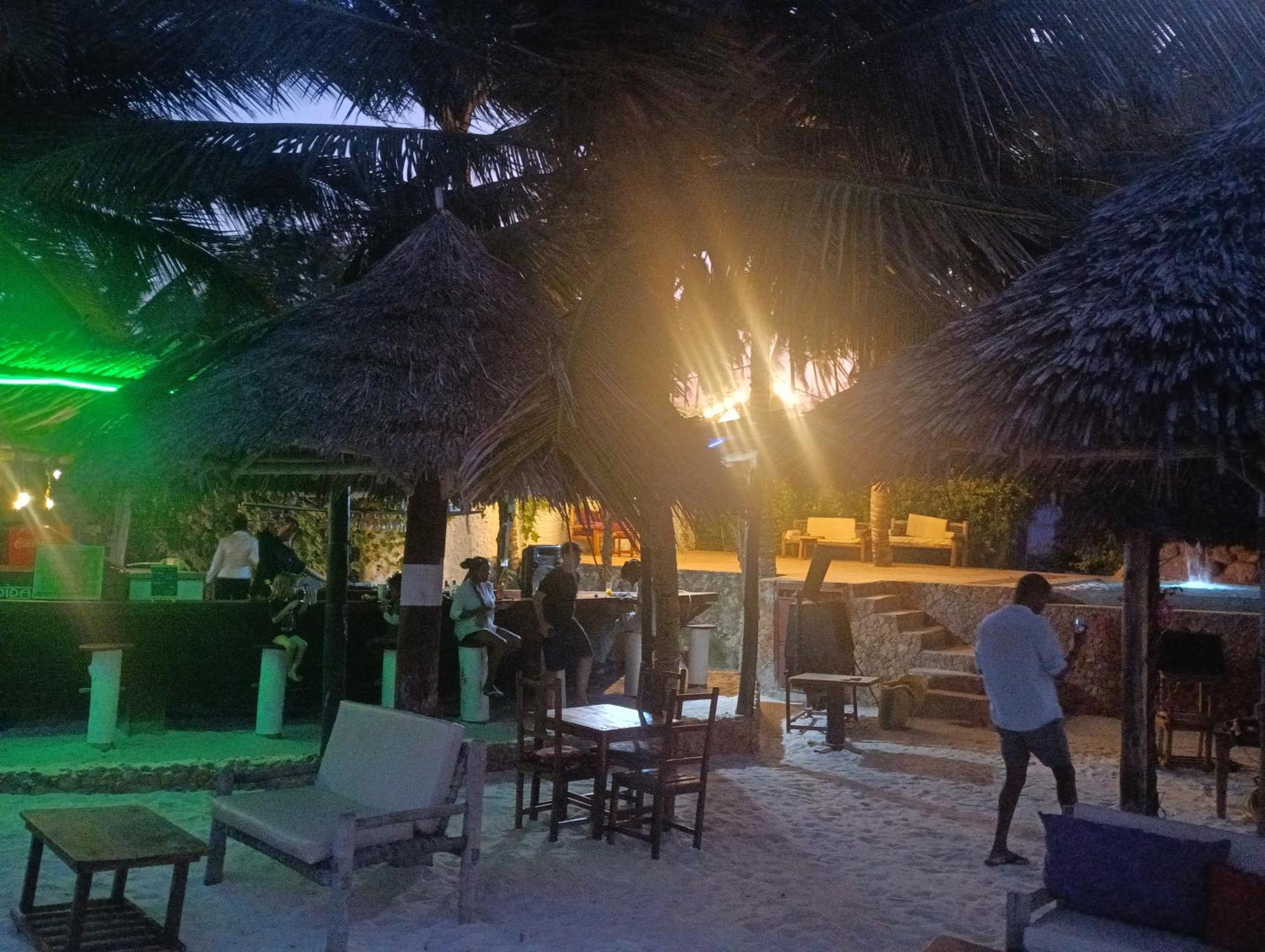 Swahili Palace Zanzibar Pwani Mchangani Esterno foto